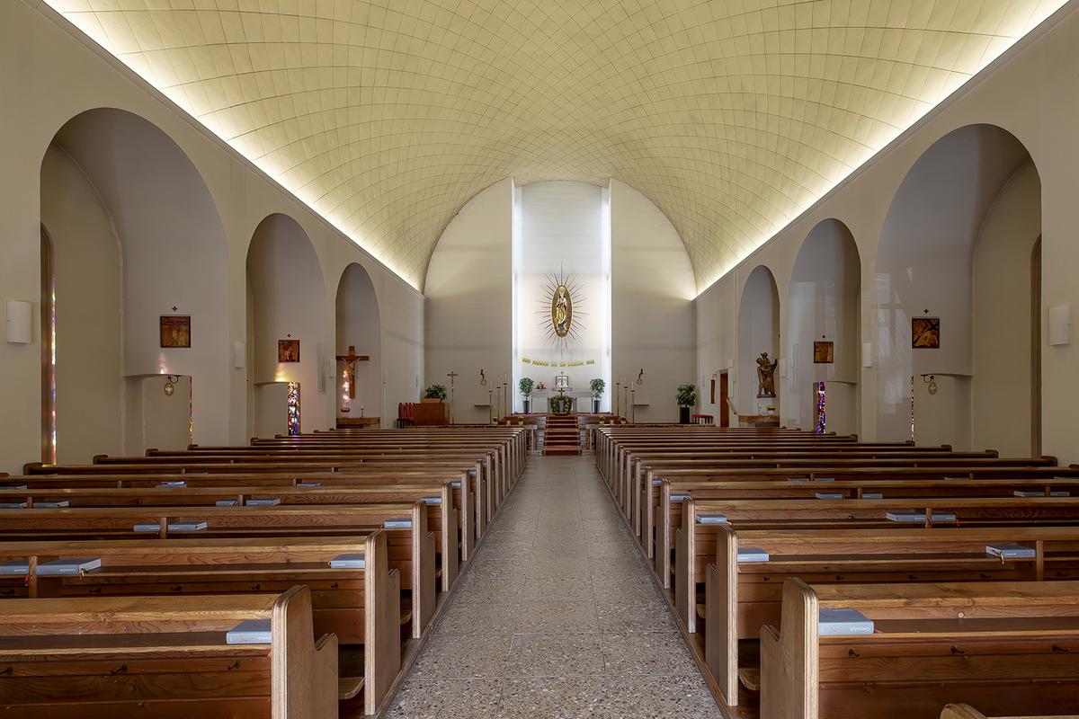 Kath. Pfarr- und Wallfahrtskirche "Maria an der Straße" und Pfarrhof Pfandl